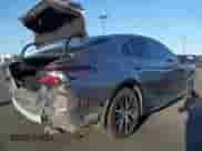 2023 Toyota Camry SE с VIN 4T1G11AK5PU102412, выставлен на аукционе IAAI как лот 42397948 с пробегом 61 990 миль миль и . История ставок и продаж доступна на DreamBid. Изображение 4.