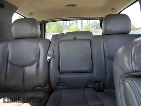 2003 Chevrolet Tahoe LT with VIN 1GNEK13Z93R104784, listed as a Copart auction lot 70032115 with 187,693 mi miles and Salvage title. Bid and sale history available at DreamBid. Image 10.