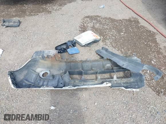 2018 Nissan Frontier SV z VIN 1N6AD0EV8JN732438, wystawiony jako IAAI lot #42597695 z przebiegiem 107 416 mil mil oraz . Historia ofert i sprzedaży dostępna na DreamBid. Obrazek 12.