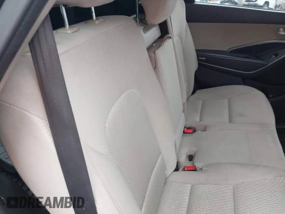 2016 Hyundai Santa Fe SE with VIN KM8SMDHF9GU135098, listed as a IAAI auction lot 43427133 with 126,618 mi miles and . Bid and sale history available at DreamBid. Image 8.