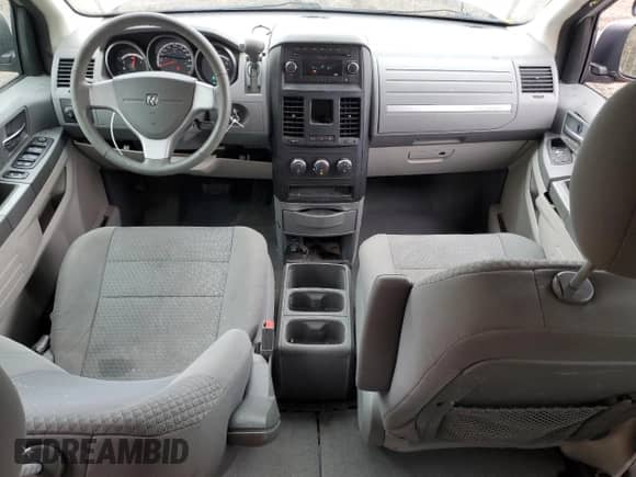 2009 Dodge Grand Caravan SE with VIN 2D8HN44E79R587352, listed as a Copart auction lot 85818865 with 430,185 mi miles and Clean title. Bid and sale history available at DreamBid. Image 8.