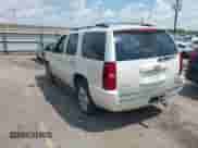 2011 Chevrolet Tahoe LTZ с VIN 1GNSCCE07BR383452, выставлен на аукционе IAAI как лот 43137193 с пробегом 219 990 миль миль и . История ставок и продаж доступна на DreamBid. Изображение 3.