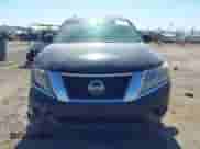 2016 Nissan Pathfinder S z VIN 5N1AR2MN9GC622533, wystawiony jako IAAI lot #42235750 z przebiegiem 170 476 mil mil oraz . Historia ofert i sprzedaży dostępna na DreamBid. Obrazek 13.