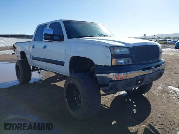 2005 Chevrolet Silverado 1500 Z71 z VIN 2GCEK13T551287925, wystawiony jako IAAI lot #43392727 z przebiegiem 275 768 mil mil oraz . Historia ofert i sprzedaży dostępna na DreamBid. Obrazek 1.