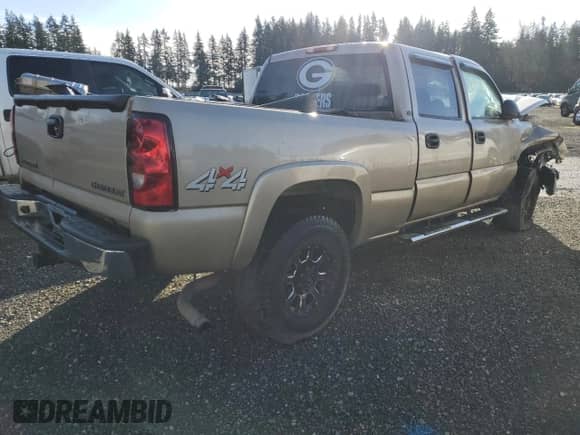 2004 Chevrolet Silverado 2500 LS с VIN 1GCGK23U44F198541, выставлен на аукционе Copart как лот 88244745 с пробегом Не указан миль и Списание • Salvage title. История ставок и продаж доступна на DreamBid. Изображение 3.