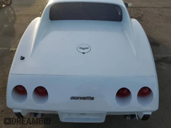 1977 Chevrolet Corvette z VIN 1237L5446940, wystawiony jako Copart lot #42461375 z przebiegiem 47 599 mil mil oraz Szkoda całkowita • Salvage title. Historia ofert i sprzedaży dostępna na DreamBid. Obrazek 10.