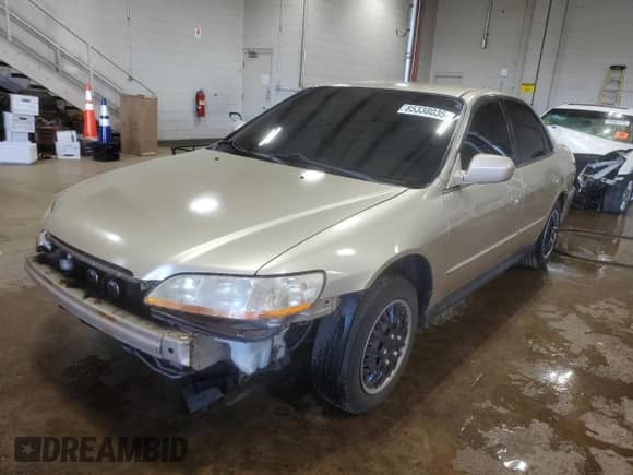 2002 Honda Accord LX with VIN JHMCG66572C003833, listed as a Copart auction lot 85338035 with 192,076 mi miles and Salvage title. Bid and sale history available at DreamBid. Image 1.