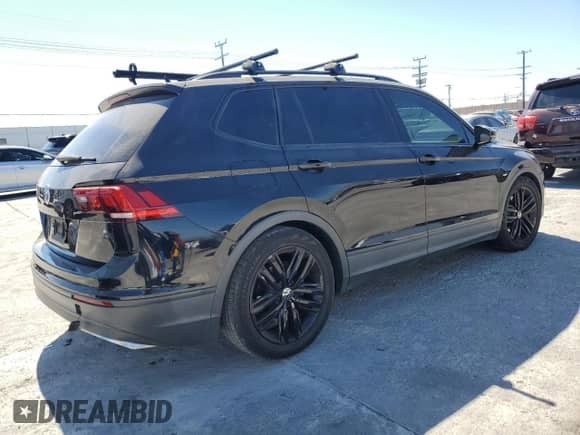 2020 Volkswagen Tiguan S с VIN 3VV1B7AX8LM015402, выставлен на аукционе Copart как лот 69883995 с пробегом 64 915 миль миль и Списание • Salvage title. История ставок и продаж доступна на DreamBid. Изображение 3.