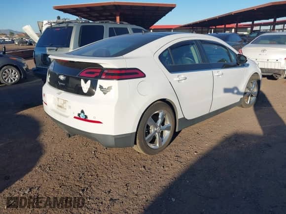 2012 Chevrolet Volt с VIN 1G1RD6E41CU106196, выставлен на аукционе IAAI как лот 43452725 с пробегом 180 847 миль миль и . История ставок и продаж доступна на DreamBid. Изображение 4.