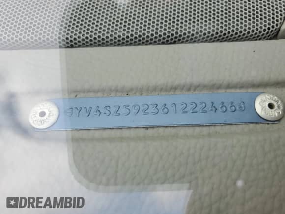 2006 Volvo XC70 with VIN YV4SZ592361222466, listed as a Copart auction lot 68263445 with 110,196 mi miles and Clean title. Bid and sale history available at DreamBid. Image 14.