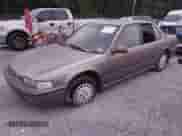 1993 Honda Accord LX z VIN JHMCB7650PC005838, wystawiony jako IAAI lot #42861998 z przebiegiem 217 028 mil mil oraz . Historia ofert i sprzedaży dostępna na DreamBid. Obrazek 2.