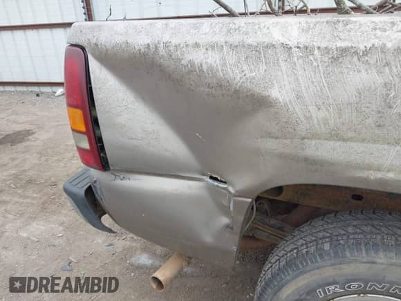 2002 Chevrolet Silverado 1500 с VIN 1GCEC14Z72Z309040, выставлен на аукционе IAAI как лот 43192908 с пробегом 97 142 миль миль и . История ставок и продаж доступна на DreamBid. Изображение 6.