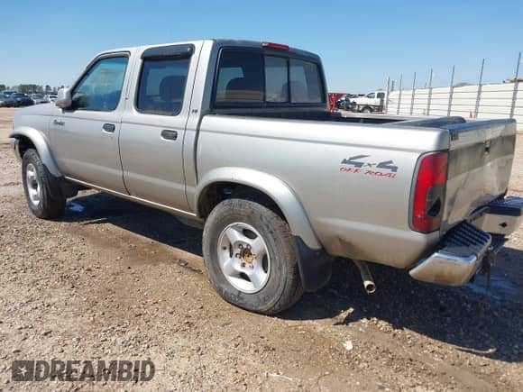 2000 Nissan Frontier XE with VIN 1N6ED27Y7YC380463, listed as a IAAI auction lot 41770834 with 326,169 mi miles and . Bid and sale history available at DreamBid. Image 3.