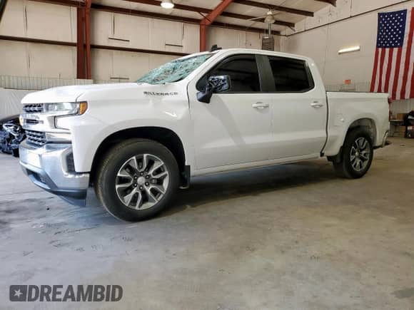 2020 Chevrolet Silverado 1500 LT z VIN 1GCPWCED8LZ251889, wystawiony jako Copart lot #81995735 z przebiegiem 163 258 mil mil oraz Szkoda całkowita • Salvage title. Historia ofert i sprzedaży dostępna na DreamBid. Obrazek 1.