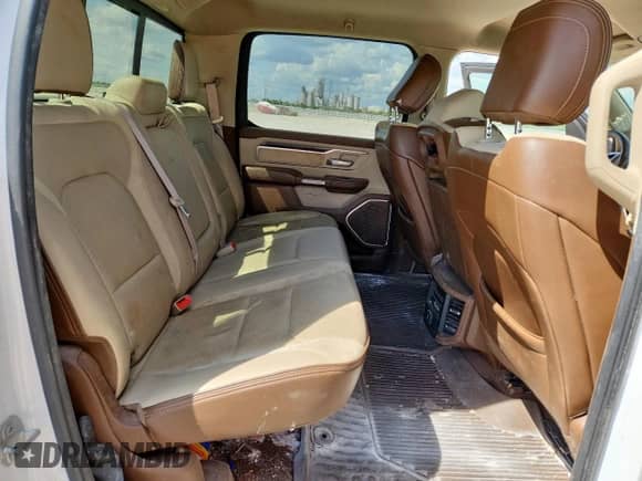 2019 Ram 1500 Laramie z VIN 1C6RREJT0KN530954, wystawiony jako Copart lot #85283745 z przebiegiem 162 124 mil mil oraz Szkoda całkowita • Salvage title. Historia ofert i sprzedaży dostępna na DreamBid. Obrazek 10.