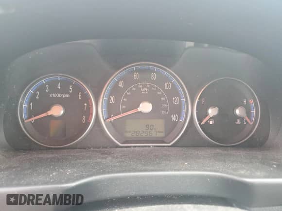 2007 Hyundai Santa Fe GLS z VIN 5NMSG73D47H005899, wystawiony jako Copart lot #66765275 z przebiegiem 282 967 mil mil oraz Czysty tytuł • Clean title. Historia ofert i sprzedaży dostępna na DreamBid. Obrazek 9.