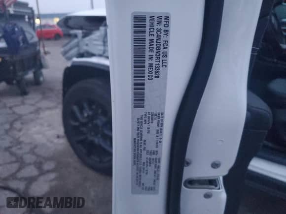 2024 Jeep Compass Latitude with VIN 3C4NJDBN3RT133628, listed as a Copart auction lot 81504385 with 8,745 mi miles and Non repairable. Bid and sale history available at DreamBid. Image 13.