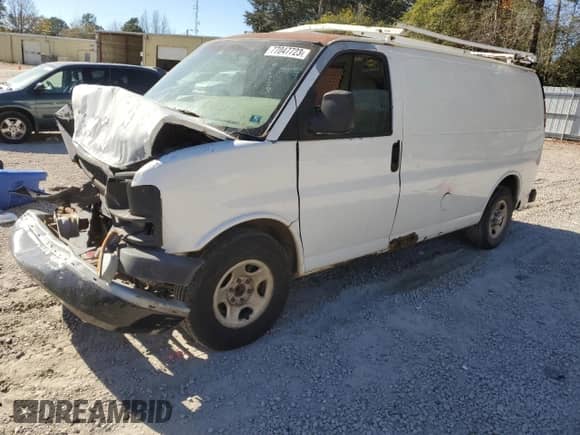 2003 Chevrolet Express Cargo с VIN 1GCFG15X531108386, выставлен на аукционе Copart как лот 50409364 с пробегом Не указан миль и Списание • Salvage title. История ставок и продаж доступна на DreamBid. Изображение 1.