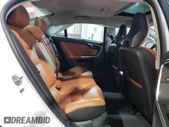 2018 Volvo S60 Inscription Platinum с VIN LYV402HM6JB162465, выставлен на аукционе Copart как лот 52248675 с пробегом 67 661 миль миль и Списание • Salvage title. История ставок и продаж доступна на DreamBid. Изображение 10.