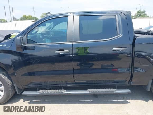 2020 Chevrolet Silverado 1500 Custom with VIN 3GCPWBEH8LG452916, listed as a IAAI auction lot 43028869 with 124,964 mi miles and . Bid and sale history available at DreamBid. Image 14.