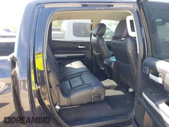2020 Toyota Tundra SR5 с VIN 5TFDY5F19LX875273, выставлен на аукционе IAAI как лот 43152678 с пробегом 168 862 миль миль и . История ставок и продаж доступна на DreamBid. Изображение 8.