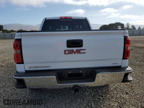 2015 GMC Sierra 1500 SLT z VIN 3GTU2VEC3FG486321, wystawiony jako Copart lot #71520885 z przebiegiem 45 718 mil mil oraz Szkoda całkowita • Salvage title. Historia ofert i sprzedaży dostępna na DreamBid. Obrazek 6.