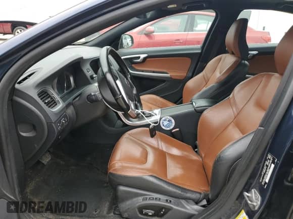 2015 Volvo S60 T5 Premier с VIN YV1612TK3F2355185, выставлен на аукционе Copart как лот 67740785 с пробегом 144 114 миль миль и Чистый • Clean title. История ставок и продаж доступна на DreamBid. Изображение 7.
