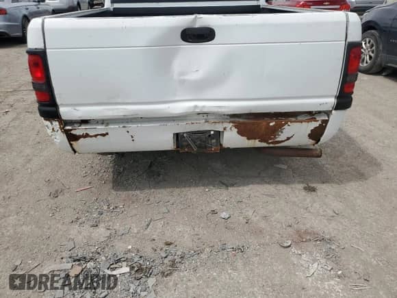 1997 Dodge 1500 z VIN 1B7HC16Z4VJ515798, wystawiony jako Copart lot #56578535 z przebiegiem 222 820 mil mil oraz Szkoda całkowita • Salvage title. Historia ofert i sprzedaży dostępna na DreamBid. Obrazek 10.