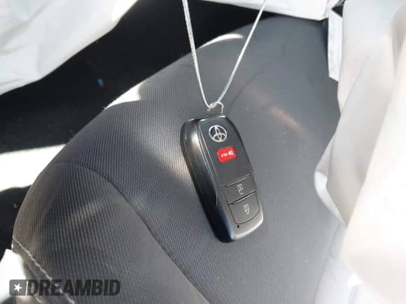 2024 Toyota Tacoma SR5 z VIN 3TMLB5JN5RM077620, wystawiony jako IAAI lot #43221023 z przebiegiem 11 482 mil mil oraz . Historia ofert i sprzedaży dostępna na DreamBid. Obrazek 11.