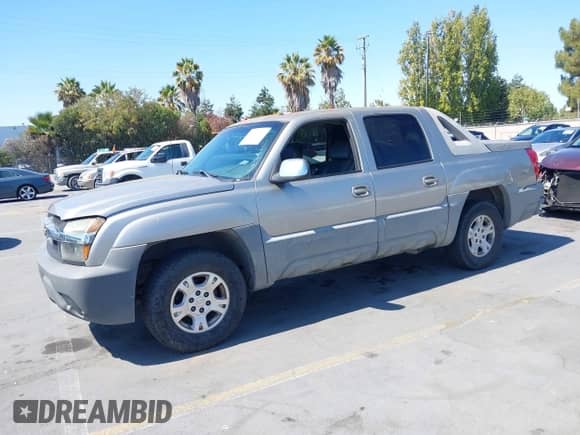 2002 Chevrolet Avalanche с VIN 3GNEC13T62G100425, выставлен на аукционе IAAI как лот 43111202 с пробегом 320 074 миль миль и . История ставок и продаж доступна на DreamBid. Изображение 2.