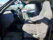 2002 Ford F-150 XL z VIN 1FTRF18232NA58109, wystawiony jako Copart lot #79080674 z przebiegiem 148 213 mil mil oraz Szkoda całkowita • Salvage title. Historia ofert i sprzedaży dostępna na DreamBid. Obrazek 7.