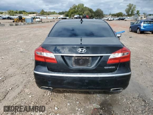 2013 Hyundai Genesis 3.8L z VIN KMHGC4DD7DU253904, wystawiony jako Copart lot #90509005 z przebiegiem 140 302 mil mil oraz Czysty tytuł • Clean title. Historia ofert i sprzedaży dostępna na DreamBid. Obrazek 6.