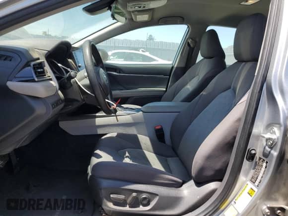 2022 Toyota Camry LE с VIN 4T1C11AK7NU667353, выставлен на аукционе Copart как лот 61006925 с пробегом 65 580 миль миль и Чистый • Clean title. История ставок и продаж доступна на DreamBid. Изображение 7.