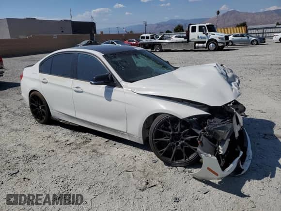 2014 BMW 3 Series 328i with VIN WBA3C1C5XEK116915, listed as a Copart auction lot 70960835 with 74,127 mi miles and Salvage title. Bid and sale history available at DreamBid. Image 4.