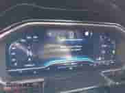 2022 Chevrolet Silverado 1500 RST z VIN 1GCUDEED7NZ585337, wystawiony jako IAAI lot #42092773 z przebiegiem 37 402 mil mil oraz . Historia ofert i sprzedaży dostępna na DreamBid. Obrazek 7.