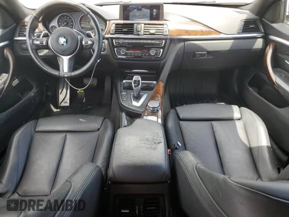 2015 BMW 4 Series 428i xDrive z VIN WBA4C9C50FG135562, wystawiony jako Copart lot #80879735 z przebiegiem 64 932 mil mil oraz Szkoda całkowita • Salvage title. Historia ofert i sprzedaży dostępna na DreamBid. Obrazek 8.