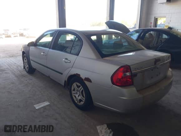 2004 Chevrolet Malibu z VIN 1G1ZS52F94F239378, wystawiony jako IAAI lot #42204026 z przebiegiem 202 475 mil mil oraz . Historia ofert i sprzedaży dostępna na DreamBid. Obrazek 3.