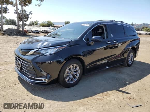 2022 Toyota Sienna XLE z VIN 5TDJRKEC4NS118114, wystawiony jako Copart lot #70589855 z przebiegiem 104 195 mil mil oraz Szkoda całkowita • Salvage title. Historia ofert i sprzedaży dostępna na DreamBid. Obrazek 1.
