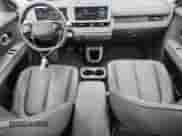 2024 Hyundai Ioniq 5 Limited z VIN KM8KRDDF5RU279452, wystawiony jako Copart lot #82137425 z przebiegiem 13 605 mil mil oraz Szkoda całkowita • Salvage title. Historia ofert i sprzedaży dostępna na DreamBid. Obrazek 8.