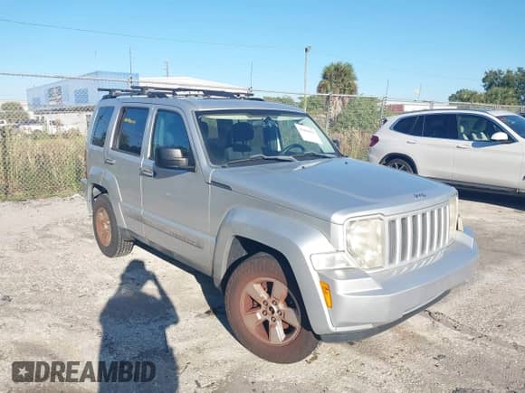 2011 Jeep Liberty Sport с VIN 1J4PN2GK7BW587794, выставлен на аукционе IAAI как лот 43444691 с пробегом 181 721 миль миль и . История ставок и продаж доступна на DreamBid. Изображение 1.