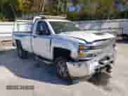 2018 Chevrolet Silverado 2500HD z VIN 1GC0KUEY4JZ278395, wystawiony jako Copart lot #72715914 z przebiegiem 53 987 mil mil oraz Szkoda całkowita • Salvage title. Historia ofert i sprzedaży dostępna na DreamBid. Obrazek 4.