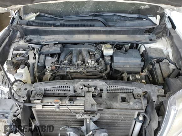 2014 Nissan Pathfinder Platinum z VIN 5N1AR2MN4EC626003, wystawiony jako Copart lot #80113175 z przebiegiem 177 344 mil mil oraz Szkoda całkowita • Salvage title. Historia ofert i sprzedaży dostępna na DreamBid. Obrazek 12.