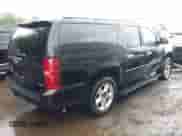2008 Chevrolet Suburban LTZ with VIN 1GNFK16338J221195, listed as a IAAI auction lot 42243746 with 199,707 mi miles and . Bid and sale history available at DreamBid. Image 4.