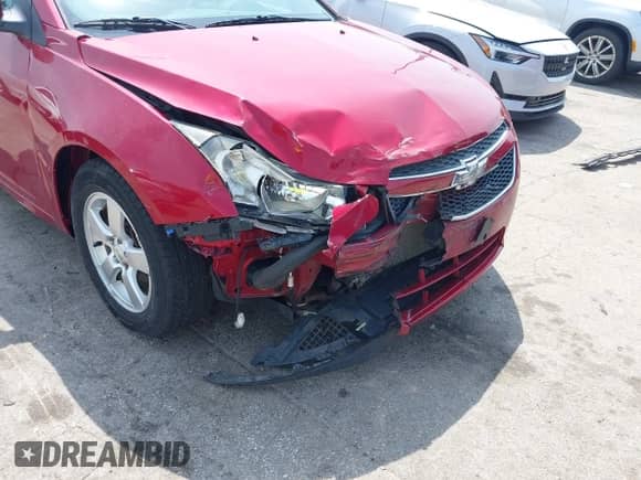 2014 Chevrolet Cruze 1LT with VIN 1G1PC5SB8E7388734, listed as a IAAI auction lot 42540551 with 89,225 mi miles and . Bid and sale history available at DreamBid. Image 6.