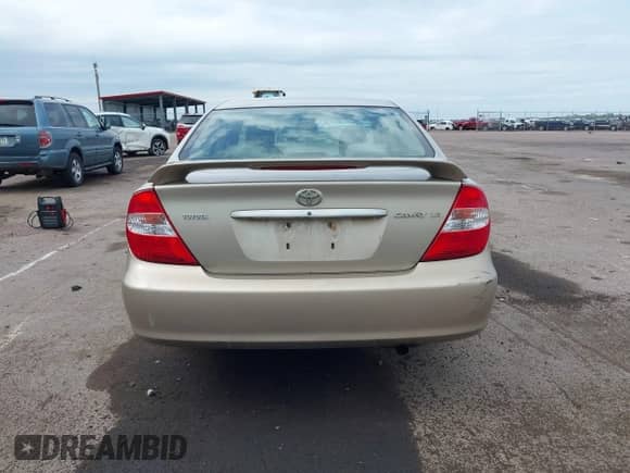 2004 Toyota Camry LE с VIN 4T1BE32K94U372442, выставлен на аукционе IAAI как лот 42576142 с пробегом 183 385 миль миль и . История ставок и продаж доступна на DreamBid. Изображение 16.