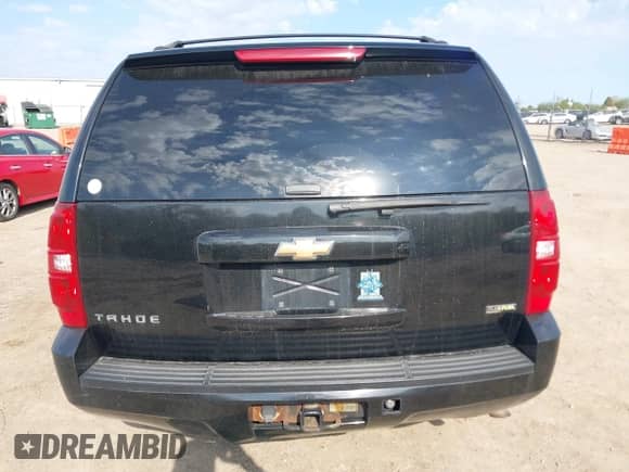 2007 Chevrolet Tahoe LT z VIN 1GNFK13067R214848, wystawiony jako IAAI lot #42225076 z przebiegiem 157 992 mil mil oraz . Historia ofert i sprzedaży dostępna na DreamBid. Obrazek 16.