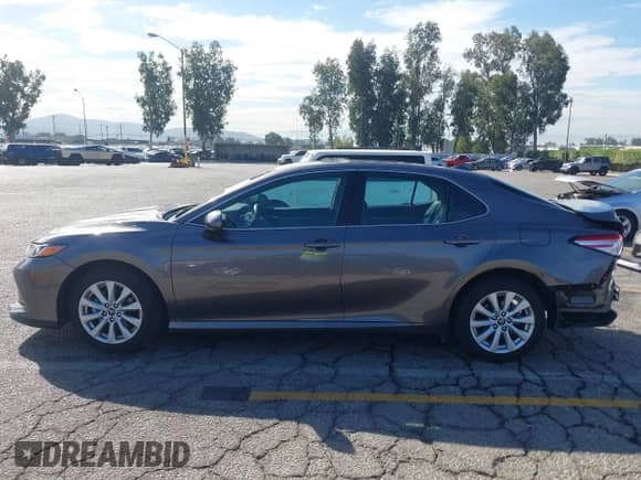 2019 Toyota Camry LE с VIN 4T1B11HK2KU715449, выставлен на аукционе IAAI как лот 43495656 с пробегом 82 639 миль миль и . История ставок и продаж доступна на DreamBid. Изображение 15.