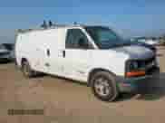 2005 Chevrolet Express Cargo с VIN 1GCGG29V851114768, выставлен на аукционе Copart как лот 61681045 с пробегом 218 087 миль миль и Списание • Salvage title. История ставок и продаж доступна на DreamBid. Изображение 4.
