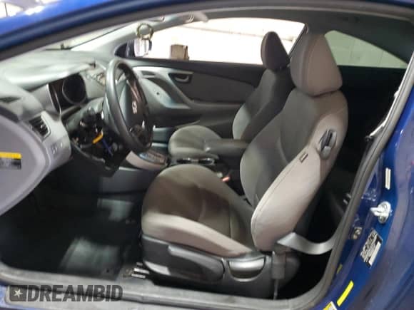 2013 Hyundai Elantra SE z VIN KMHDH6AE0DU013347, wystawiony jako Copart lot #69381765 z przebiegiem 106 879 mil mil oraz Szkoda całkowita • Salvage title. Historia ofert i sprzedaży dostępna na DreamBid. Obrazek 7.