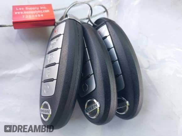 2013 Nissan Pathfinder SL with VIN 5N1AR2MN3DC604721, listed as a IAAI auction lot 42204383 with 149,536 mi miles and . Bid and sale history available at DreamBid. Image 11.